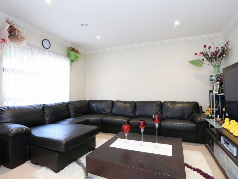 5 Parkes Way, Burnside Heights VIC 3023