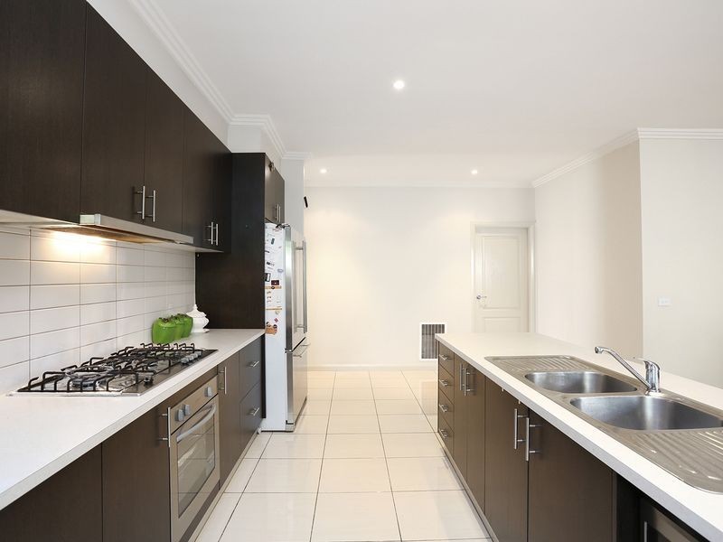 5 Parkes Way, Burnside Heights VIC 3023