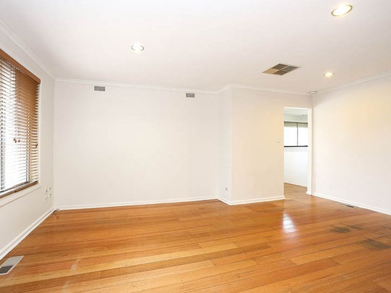 894 Ballarat Road, Deer Park VIC 3023