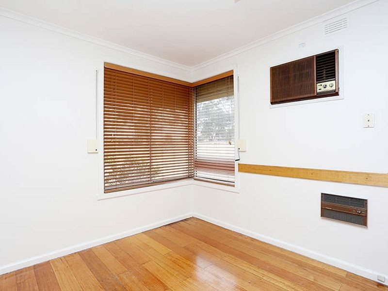 894 Ballarat Road, Deer Park VIC 3023