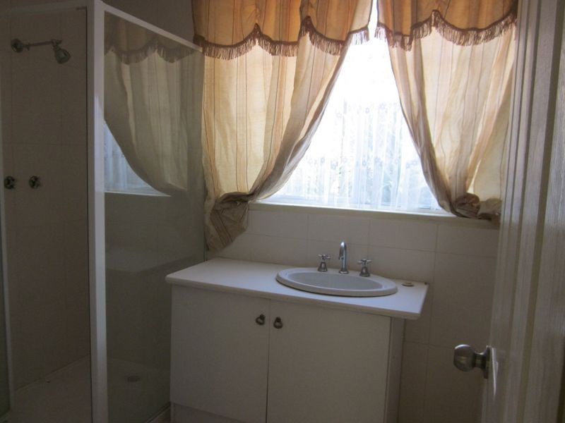 1 Cheryl Street, Melton South VIC 3338