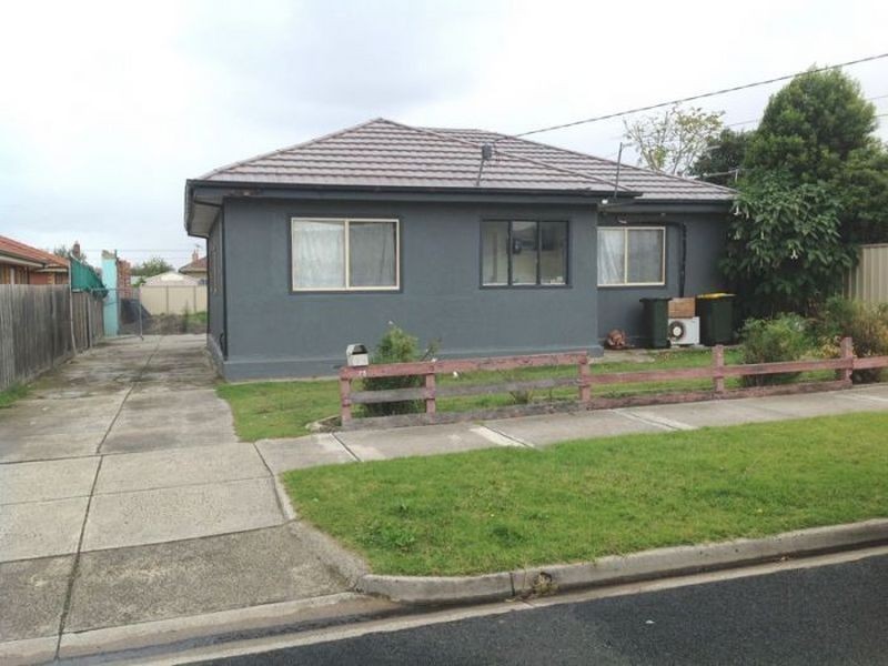 73 Walmer Avenue, St Albans VIC 3021