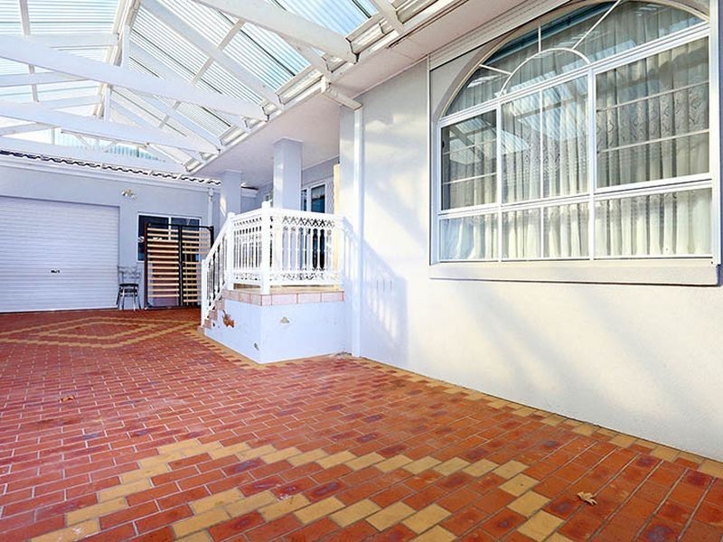 53 Wellesley Drive, Taylors Lakes VIC 3038