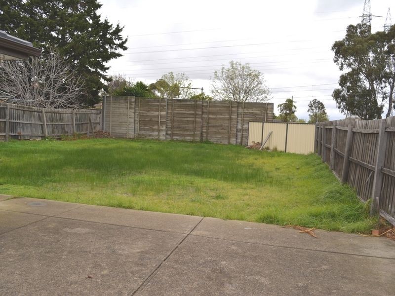 6 Batten Street, St Albans VIC 3021