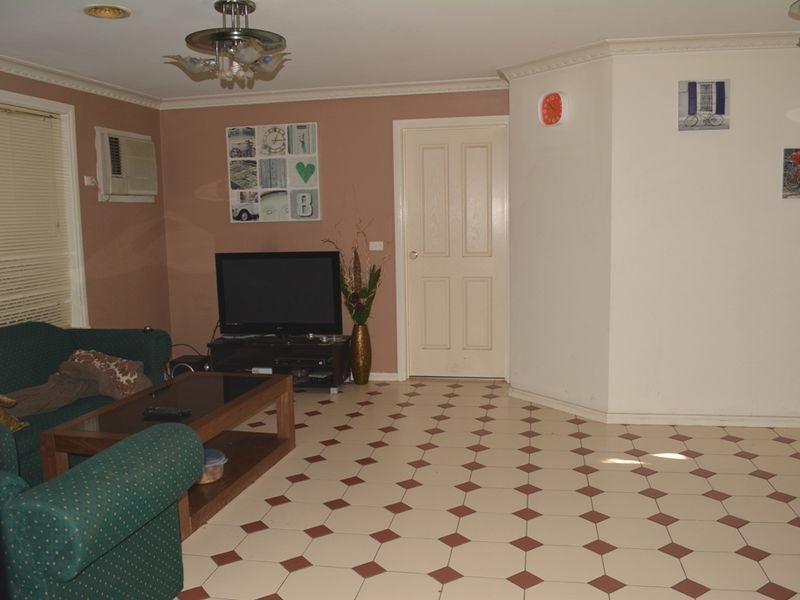 1 Wallace Street, Delahey VIC 3037