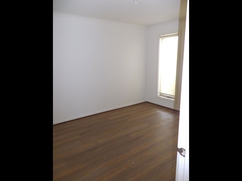 15 Fieldstone Way, Brookfield VIC 3338