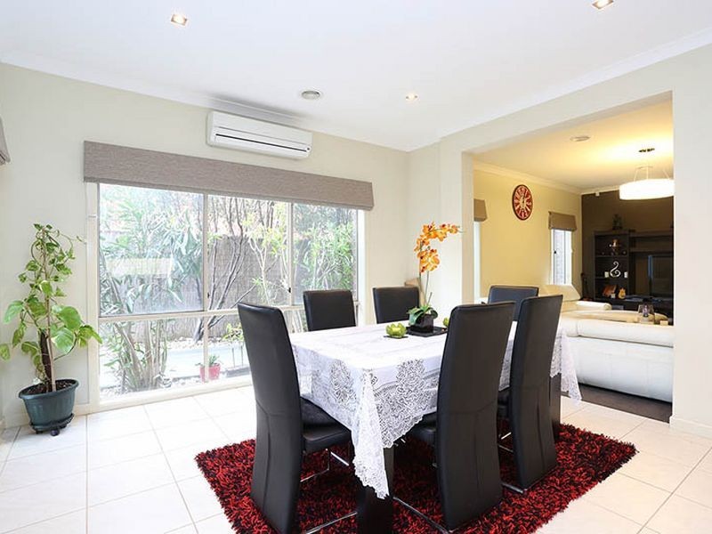 5 The Avenue, Caroline Springs VIC 3023