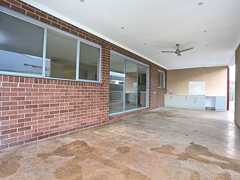 11 Wales Court, Hillside VIC 3037