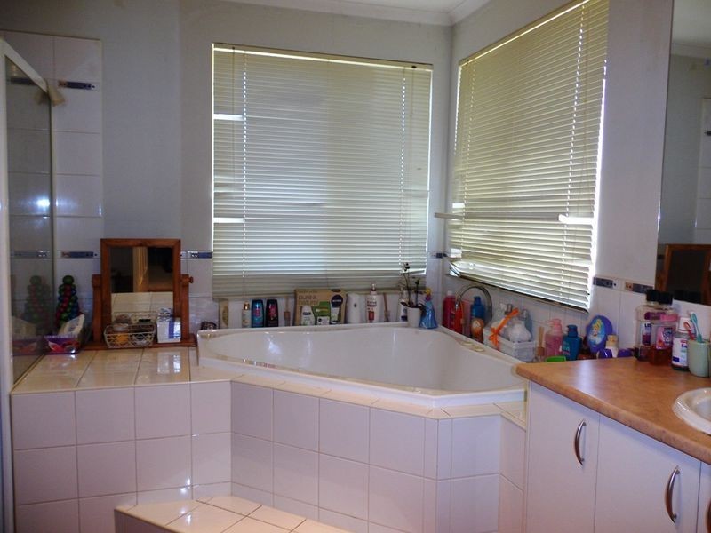 54 Jade Way, Hillside VIC 3037