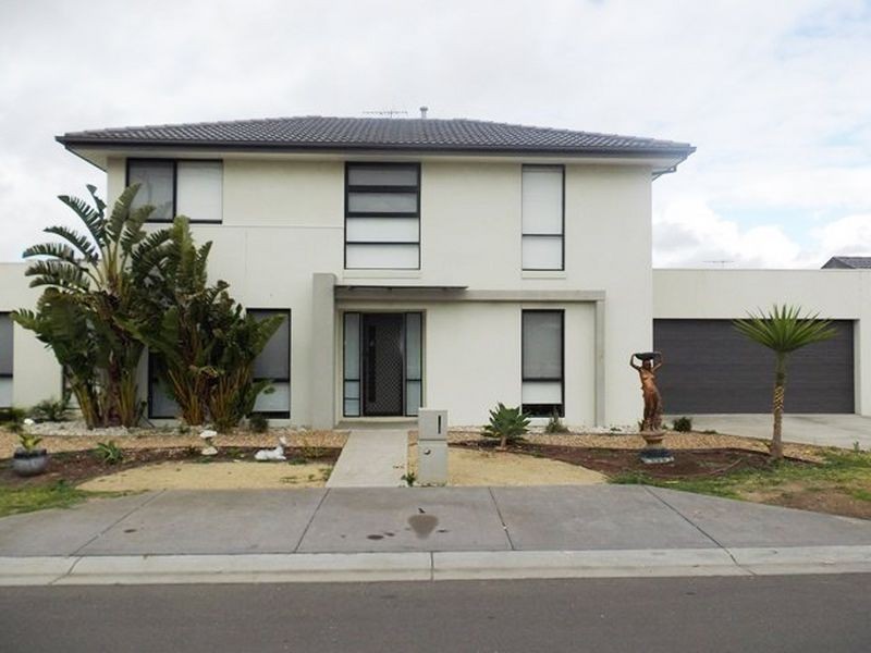 15 Belleville Close, Burnside Heights VIC 3023