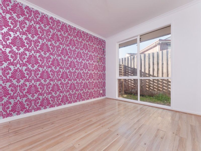 7 Heatherglade Place, Melton West VIC 3337