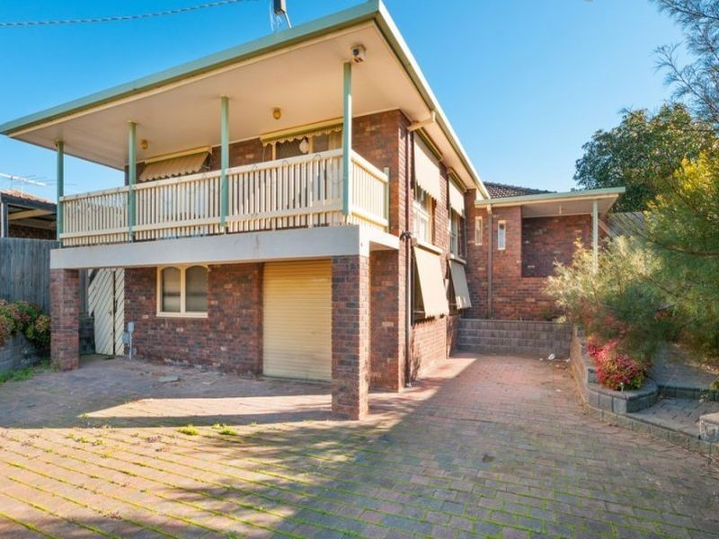 5 Blamey Drive, Melton South VIC 3338