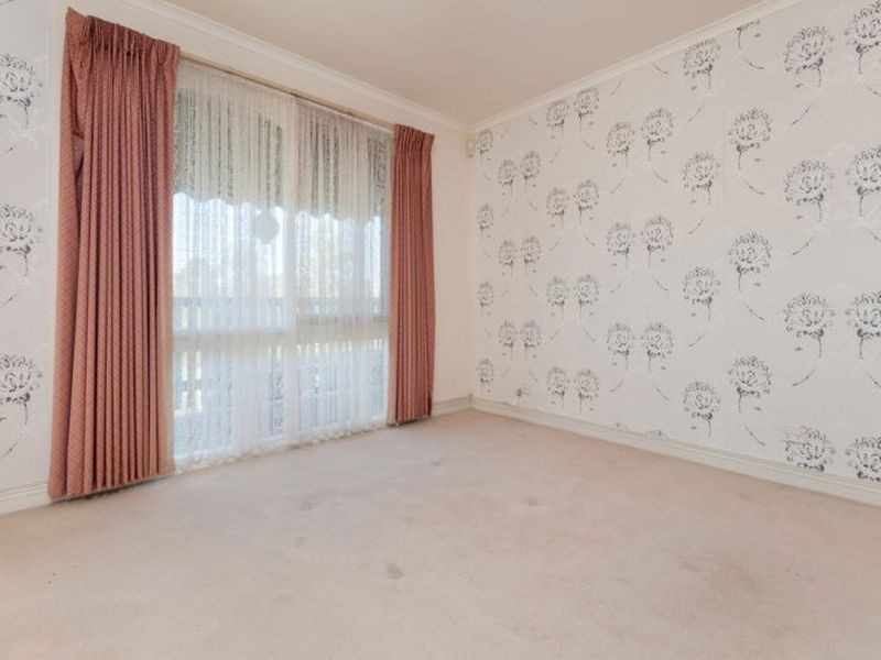 5 Blamey Drive, Melton South VIC 3338
