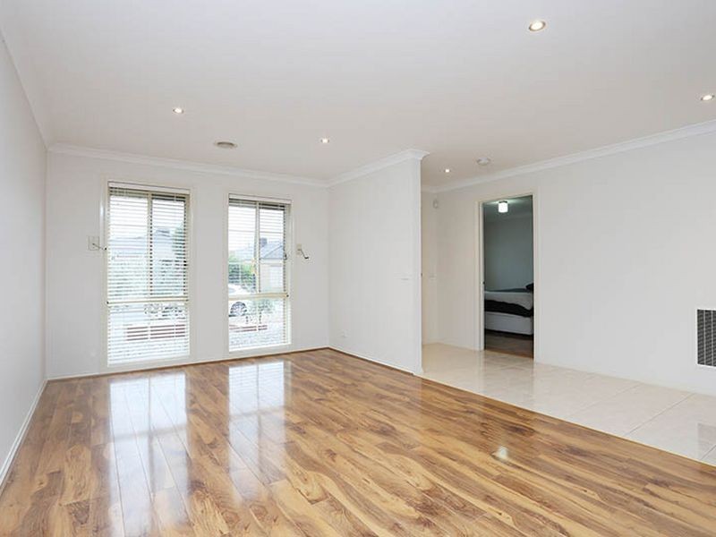 12 Cunningham Chase, Burnside Heights VIC 3023