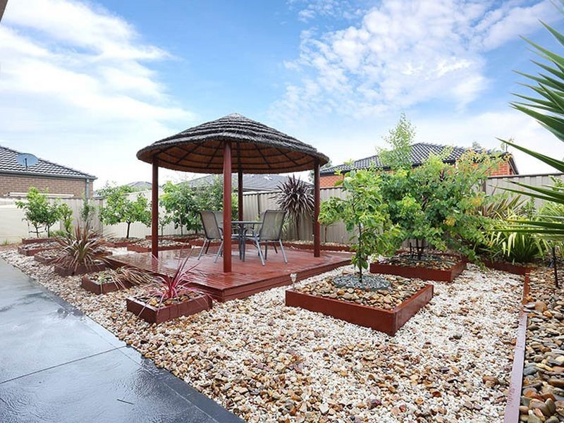 12 Cunningham Chase, Burnside Heights VIC 3023