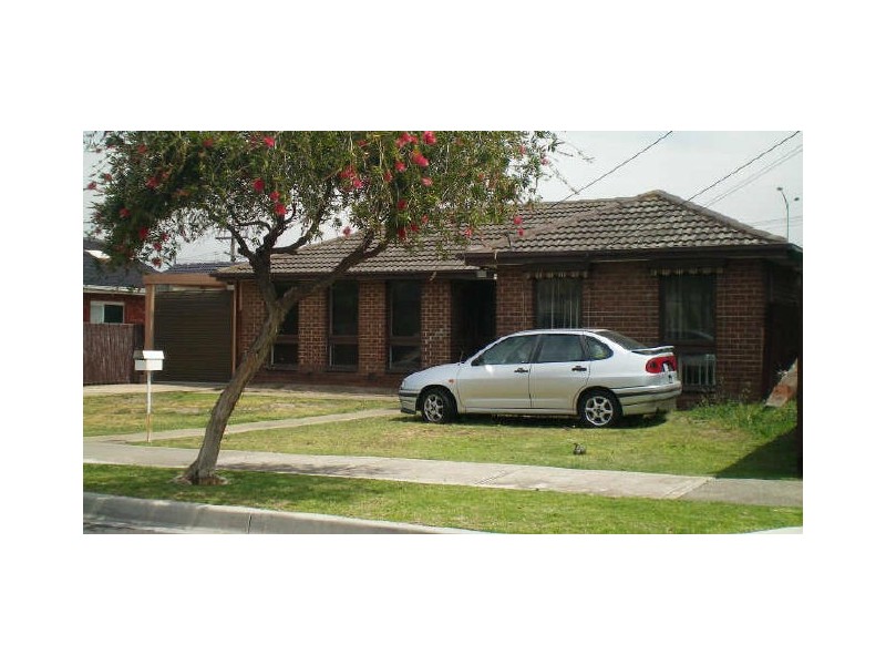 1 Corunna Avenue, St Albans VIC 3021