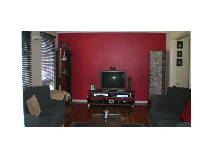 1 Corunna Avenue, St Albans VIC 3021