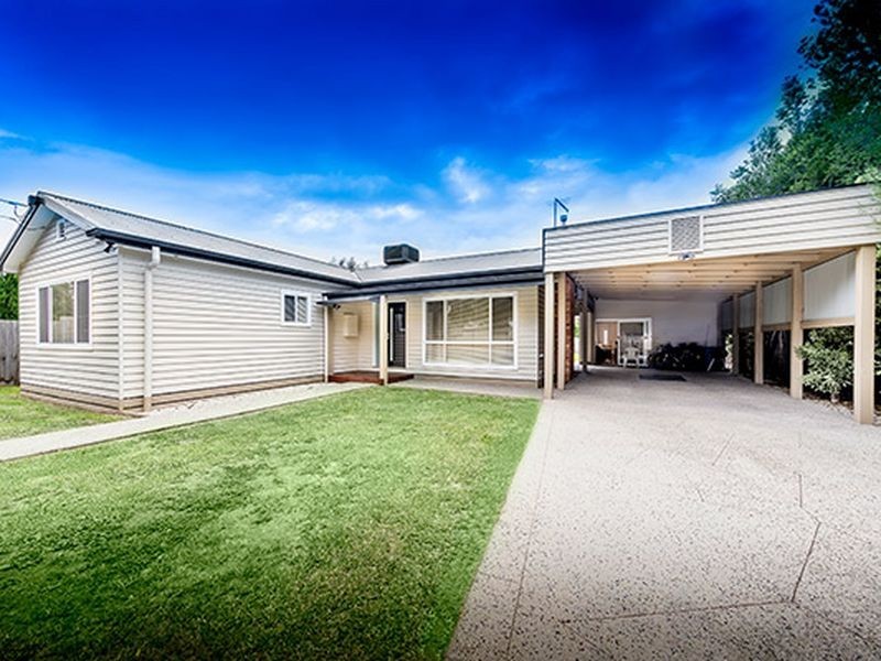 8 Navigator Street, Maribyrnong VIC 3032