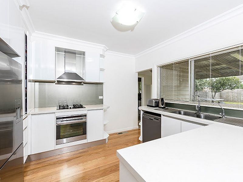 8 Navigator Street, Maribyrnong VIC 3032