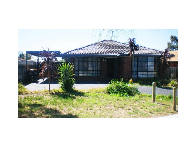 8 Sandstone Court, Delahey VIC 3037