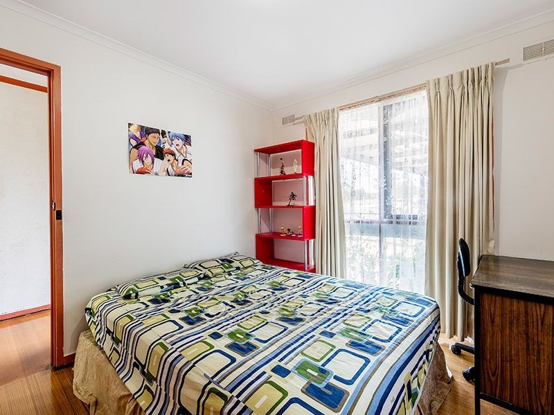 24 Phyllis Parade, Deer Park VIC 3023