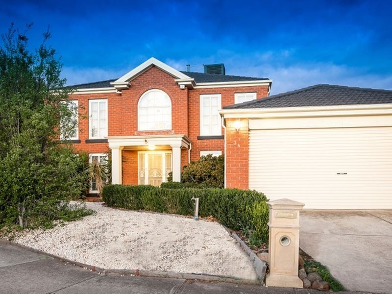 34 Pilgrim Drive, Hillside VIC 3037