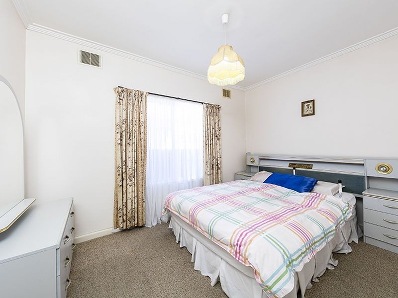 39 Scott Avenue, St Albans VIC 3021