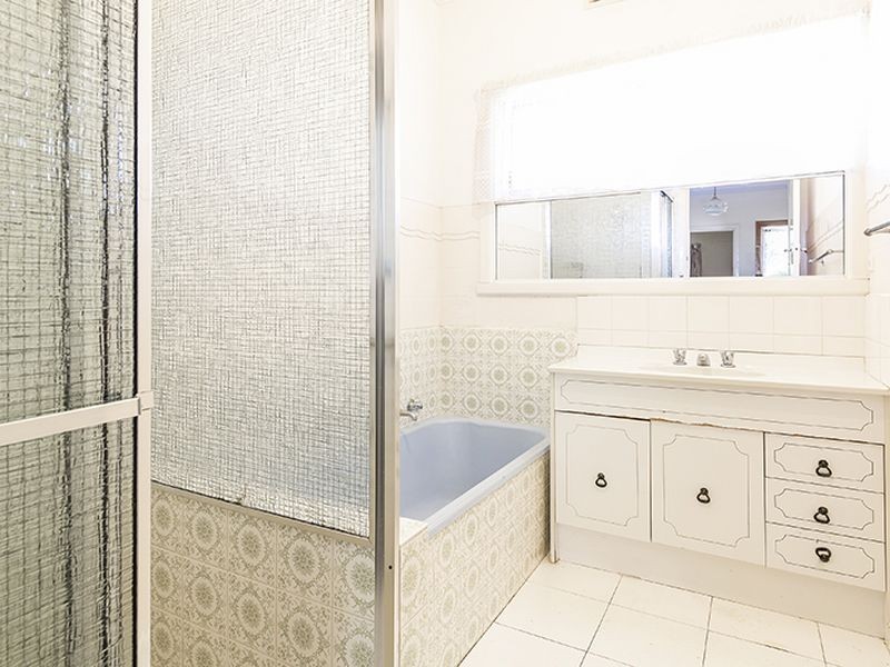 39 Scott Avenue, St Albans VIC 3021