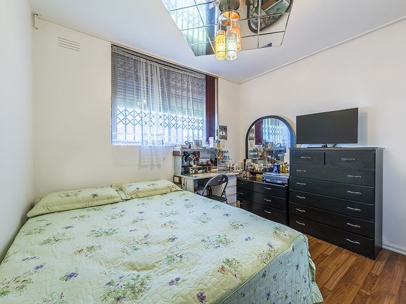 17/12 Percy Street, St Albans VIC 3021