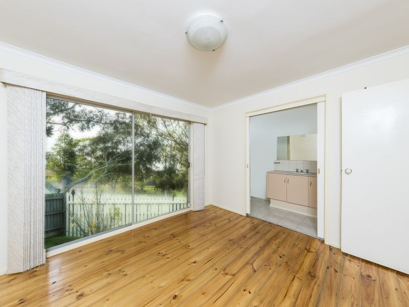 261 Coburns Road, Melton VIC 3337