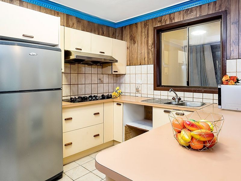 33 Bernbanks Avenue, St Albans VIC 3021