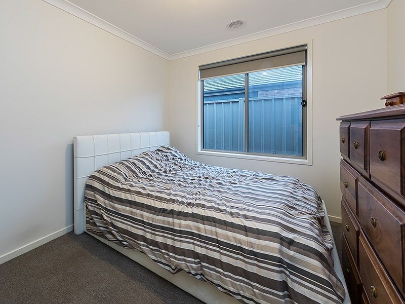 12 Native Way, Kurunjang VIC 3337