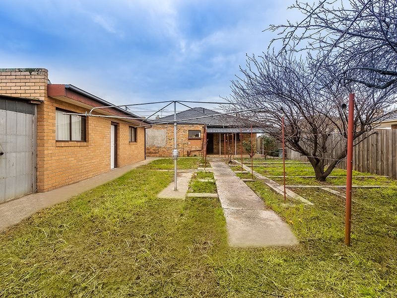 29 Hook Street, St Albans VIC 3021