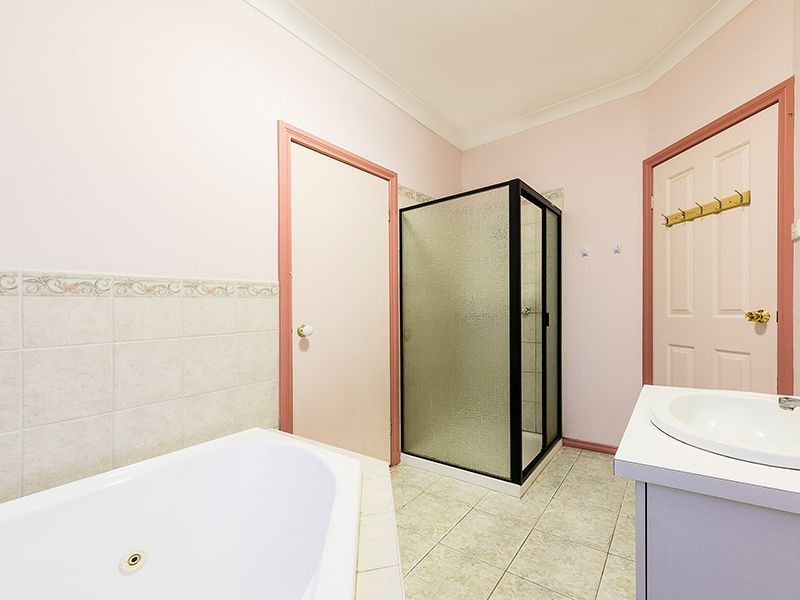 17 Jackson Circuit, Albanvale VIC 3021