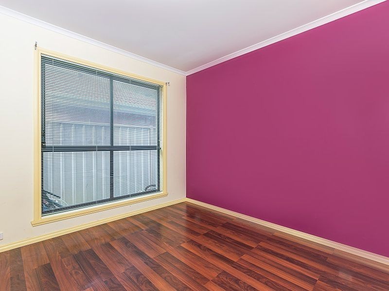 8 Westbrook Place, Deer Park VIC 3023