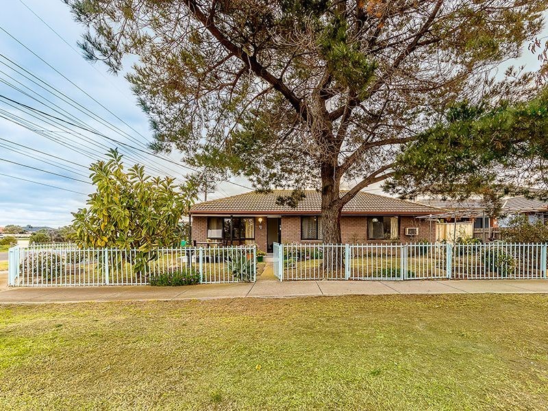 18 Gladstone Street, St Albans VIC 3021