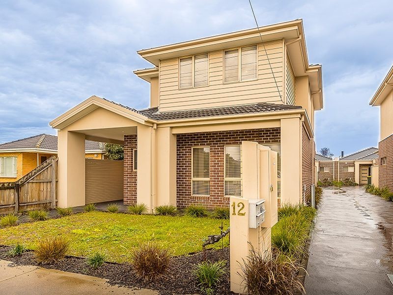1/12 Henry Street, St Albans VIC 3021