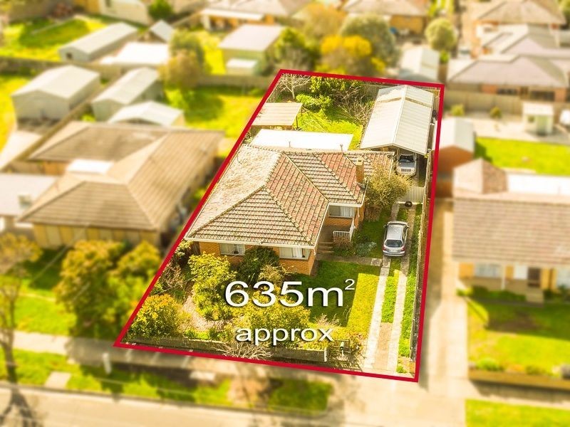 48 Dobell Avenue, Sunbury VIC 3429