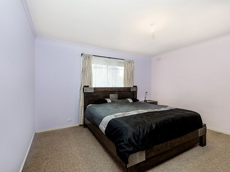 48 Dobell Avenue, Sunbury VIC 3429