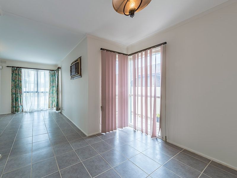 43 Braeswood Road, Kings Park VIC 3021