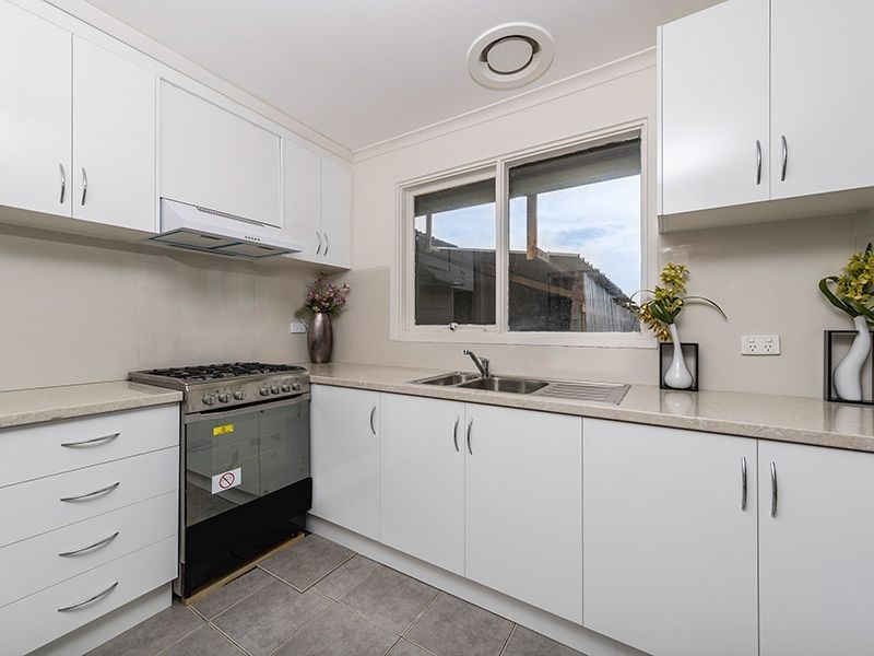 43 Braeswood Road, Kings Park VIC 3021
