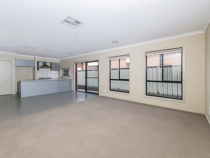 23 Parkfield Court, Deer Park VIC 3023