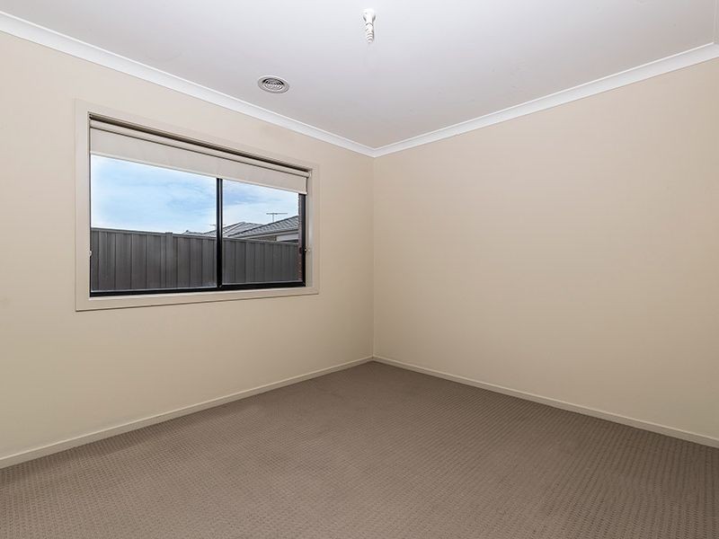 23 Parkfield Court, Deer Park VIC 3023