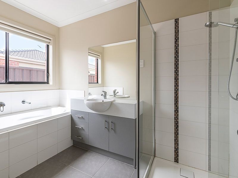 23 Parkfield Court, Deer Park VIC 3023