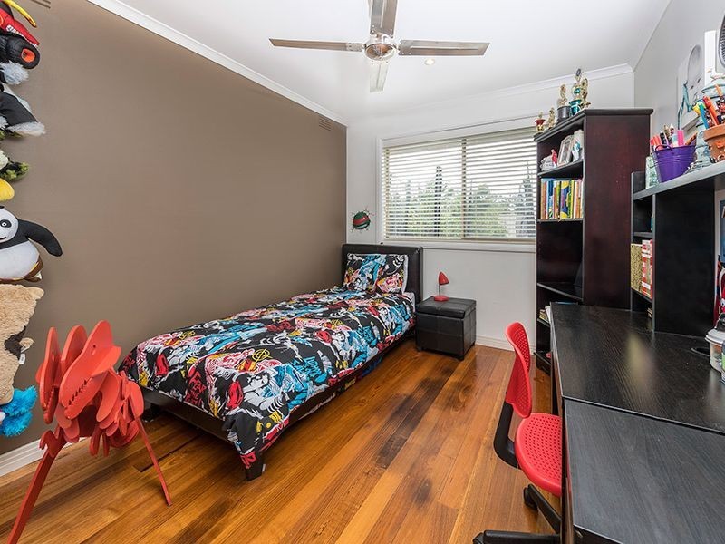 44 Grevillea Road, Kings Park VIC 3021