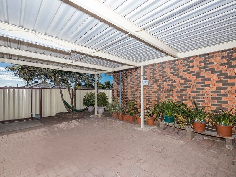 37 Grevillea Road, Kings Park VIC 3021
