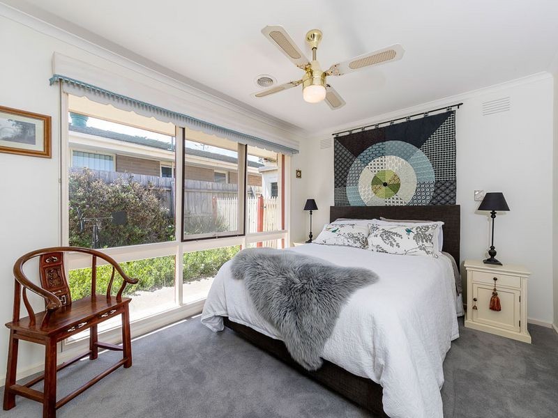 11 Sutherland Street, Albanvale VIC 3021