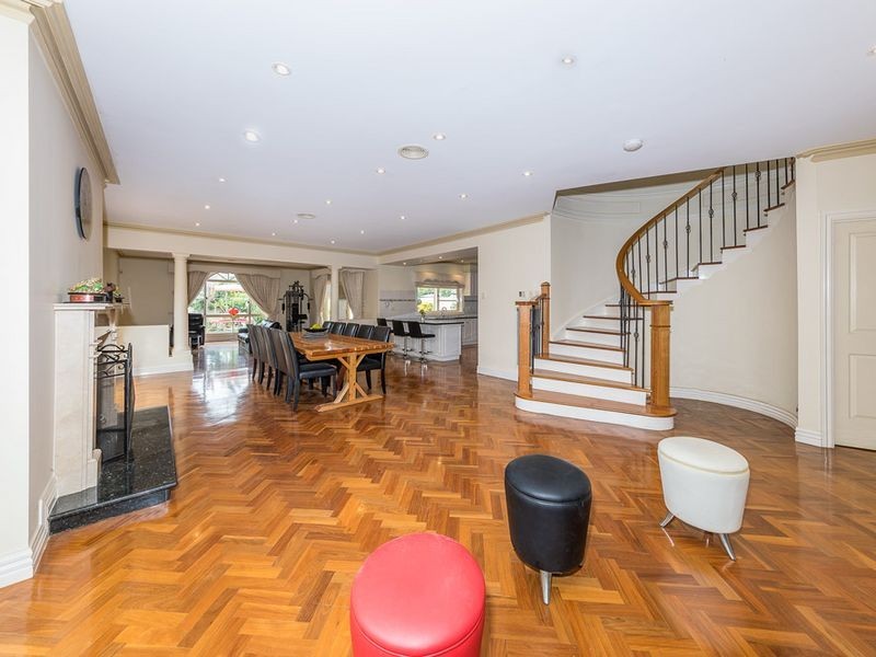 49 Watervale Boulevard, Taylors Hill VIC 3037