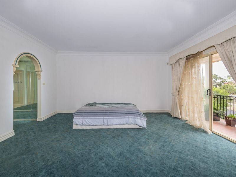 49 Watervale Boulevard, Taylors Hill VIC 3037