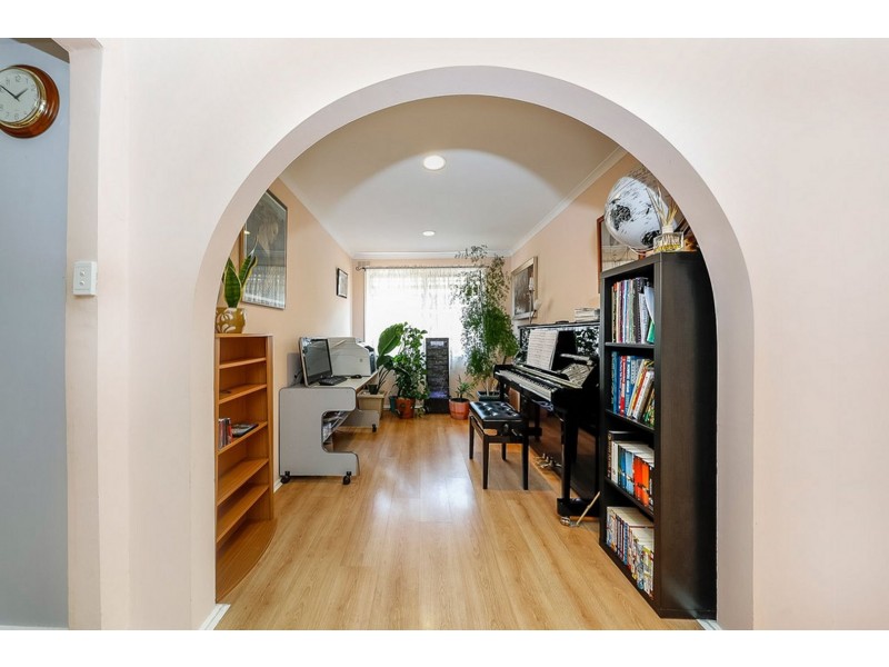 61 Sunshine Avenue, St Albans VIC 3021